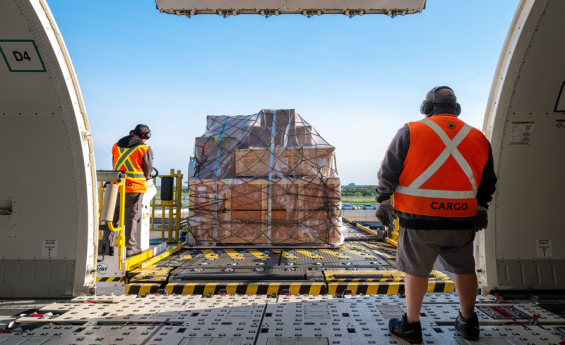 Carga aérea mundial creció 11.2% en febrero, pese a Guerra en Medio Oriente