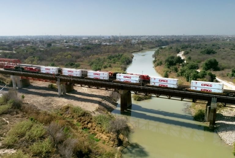 Importaciones impulsan carga ferroviaria mientras caen 7.8% exportaciones