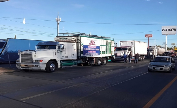 Programa de vehículos pesados cierra la puerta al hombre-camión: AMOTAC