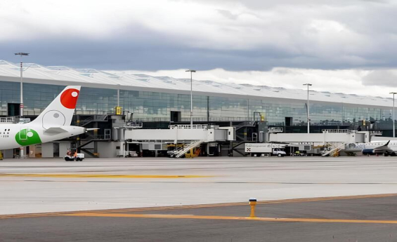 México refuerza control sobre slots aeroportuarios