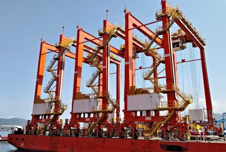 IT-ANÁLISIS: Manzanillo mueve 73% de carga contenerizada al 3T-25