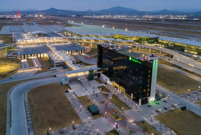 Aerolíneas de carga sostendrán reunión urgente con Sheinbaum