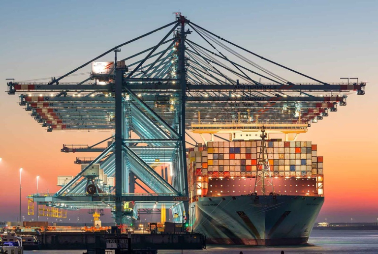 APM Terminals entrará como operador interino en terminales de Hutchison