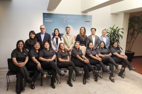 Primera generación de “Mujeres al Volante" impulsa profesionalización del autotransporte de carga