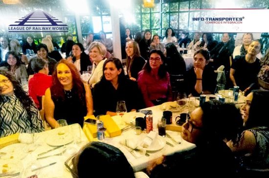 Damas acero consolidan su liderazgo en la Liga de Mujeres Ferroviarias