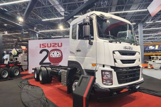 Comercialización de vehículos pesados al menudeo cae en enero