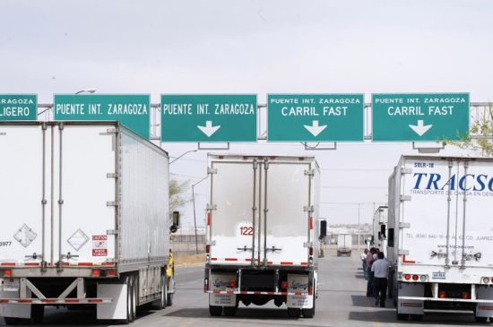 Camiones y ferrocarriles marcan récord parcial en transporte trasfronterizo