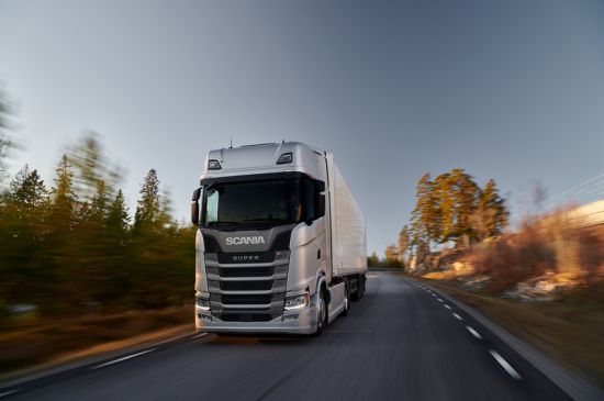 Ventas al mayoreo de vehículos pesados crecen 3.1% al 1S-26; ANPACT alerta por revisión del T-MEC