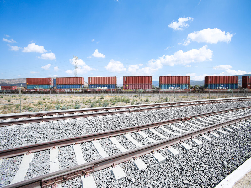 Trenes Lechería-AIFA y Méx-Toluca, plazos y desafíos por vencer