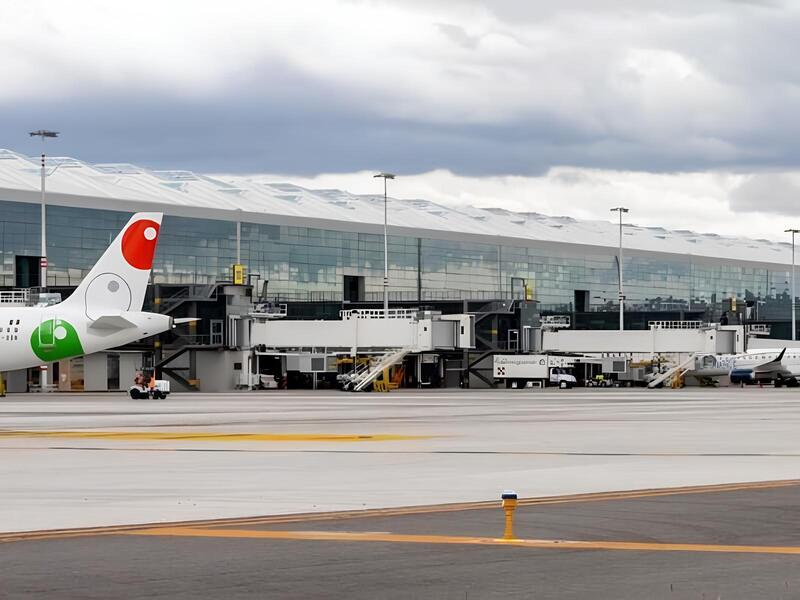 México refuerza control sobre slots aeroportuarios