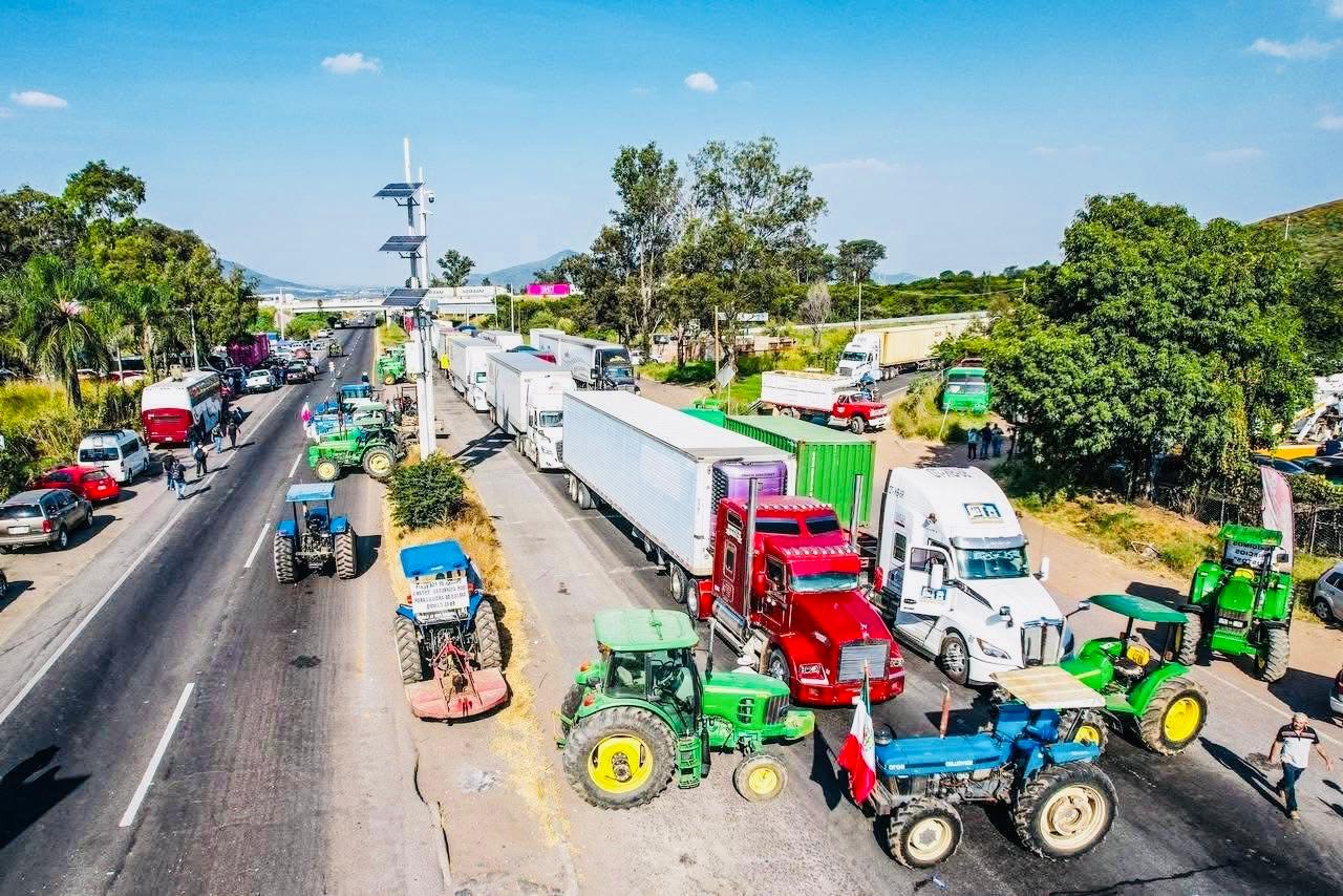 CANACINTRA reconoce acuerdo para liberar carreteras y advierte pérdidas por más de 2,300 millones de pesos tras bloqueos