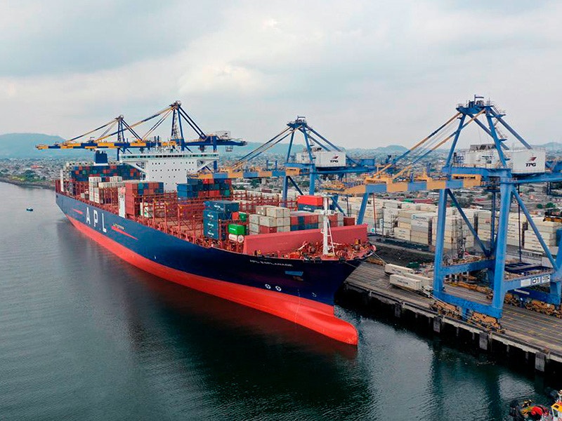 Drewry registra alza de 7% en tarifas de contenedores en primera semana de diciembre